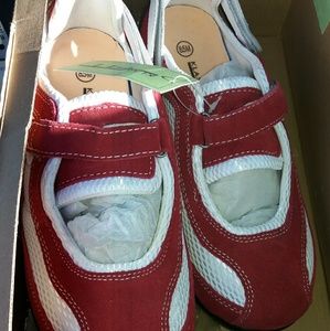 Klas fit shoes size 8.5m
